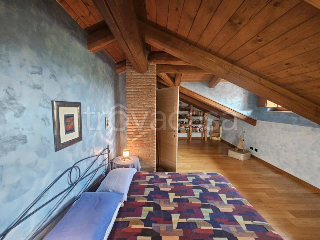 casa indipendente in vendita a San Francesco al Campo