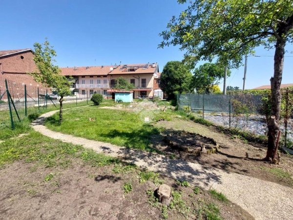 casa indipendente in vendita a San Francesco al Campo