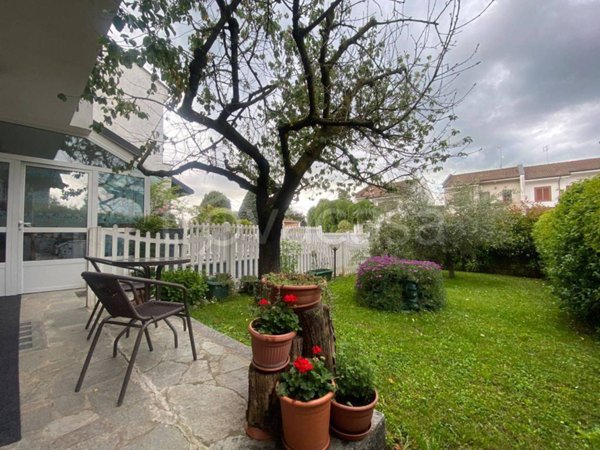 casa indipendente in vendita a Sangano