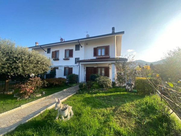 casa indipendente in vendita a Sangano