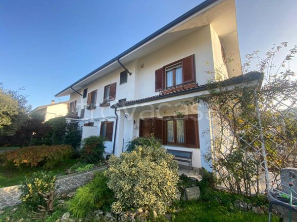 casa indipendente in vendita a Sangano