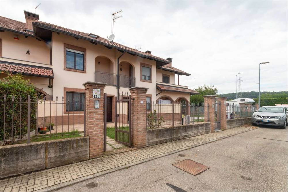 casa indipendente in vendita a Sangano