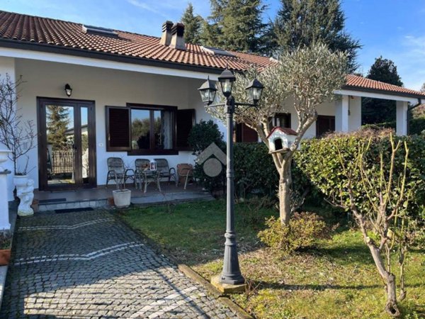 casa indipendente in vendita a Sangano