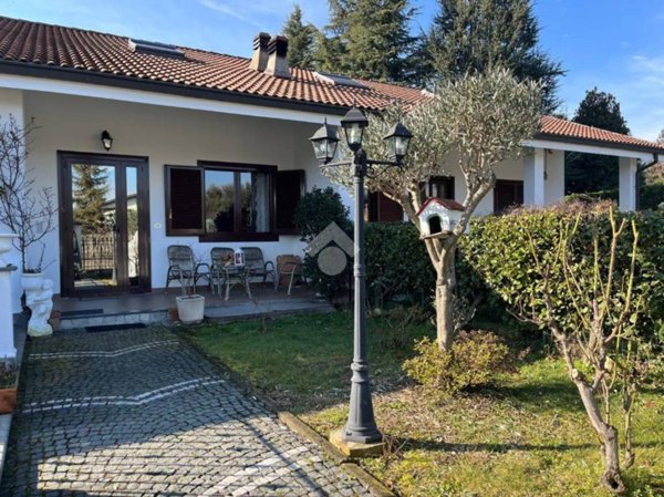 casa indipendente in vendita a Sangano