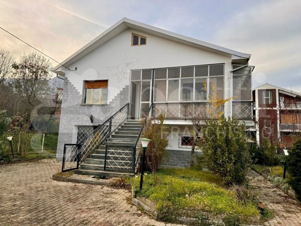 casa indipendente in vendita a Sangano