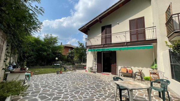 casa indipendente in vendita a Sangano