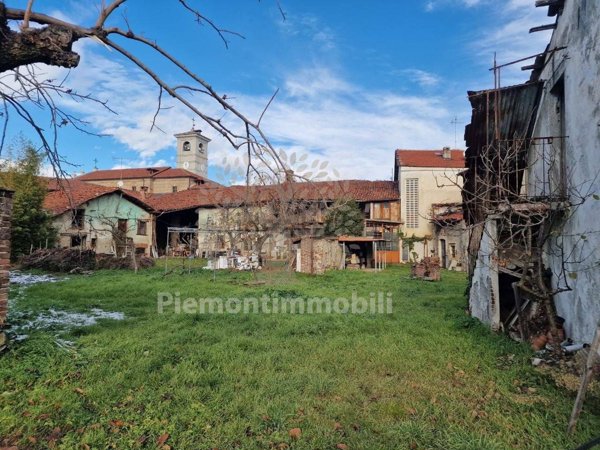 casale in vendita a Sangano