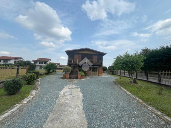 casa indipendente in vendita a Sangano