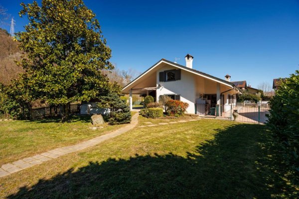 casa indipendente in vendita a Sangano