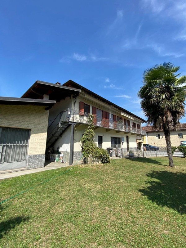 casa indipendente in vendita a Sangano