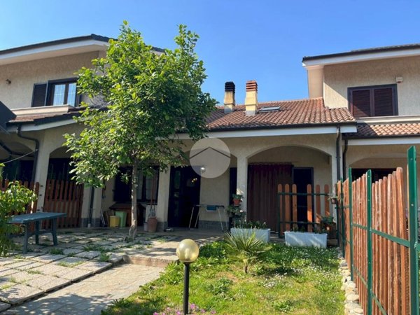 casa indipendente in vendita a Sangano