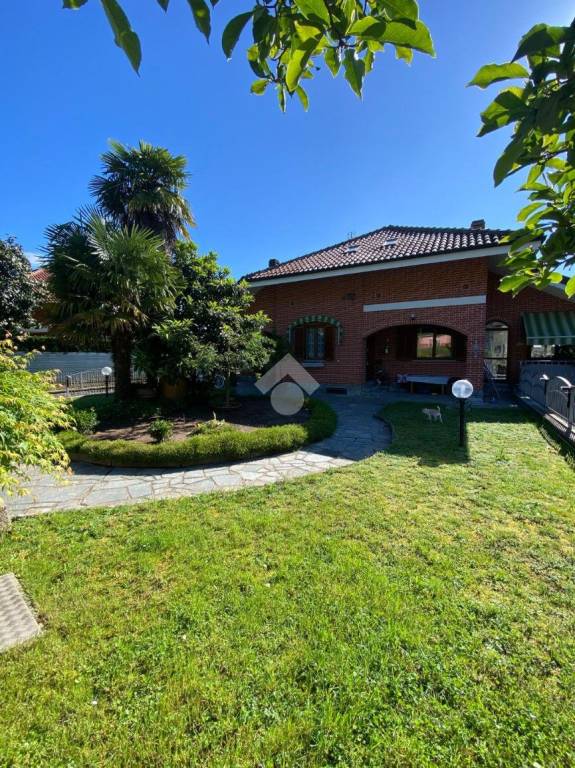 casa indipendente in vendita a Sangano