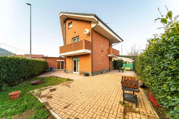 casa indipendente in vendita a Sangano