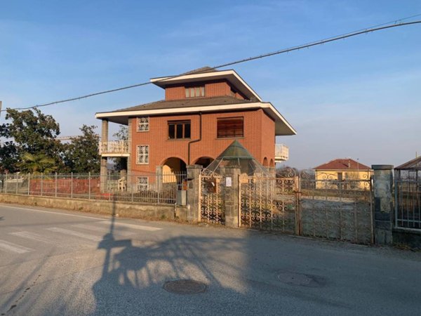 casa indipendente in vendita a Sangano