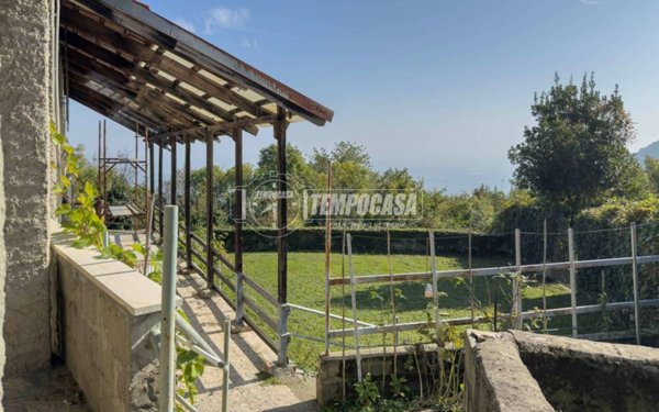 casa indipendente in vendita a Sangano