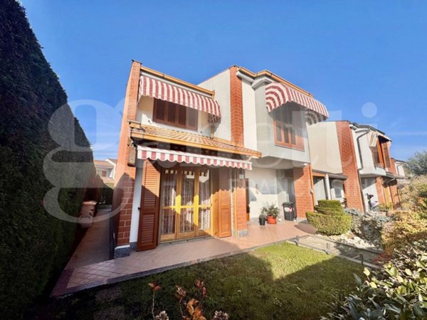 casa indipendente in vendita a Sangano