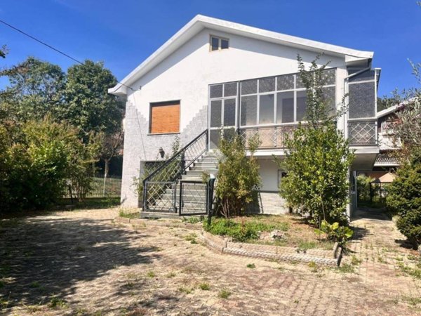 casa indipendente in vendita a Sangano