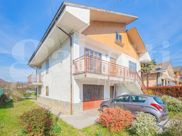 casa indipendente in vendita a Sangano