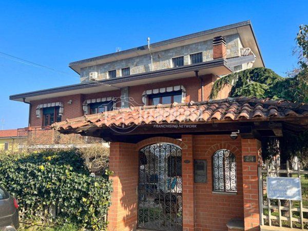 casa indipendente in vendita a Sangano