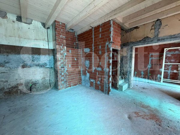 casa indipendente in vendita a Sangano