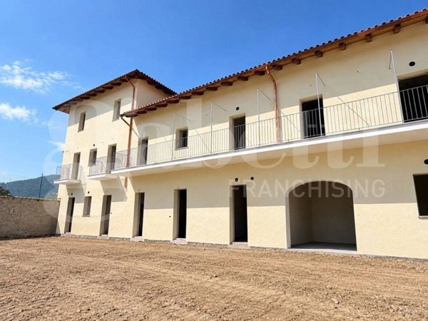casa indipendente in vendita a Sangano