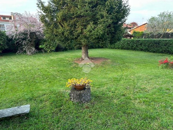 casa indipendente in vendita a Sangano