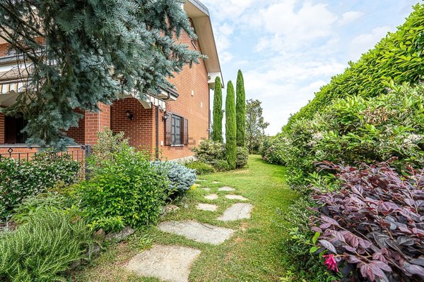 casa indipendente in vendita a Sangano