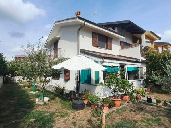 casa indipendente in vendita a Sangano