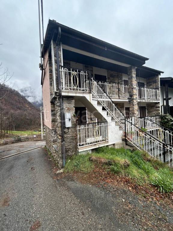 casa indipendente in vendita a San Germano Chisone