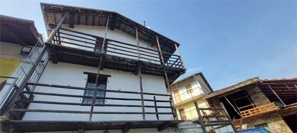 casa semindipendente in vendita a San Germano Chisone