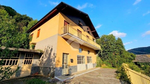 casa indipendente in vendita a San Germano Chisone