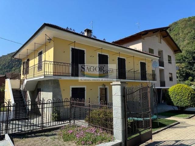 casa indipendente in vendita a San Germano Chisone