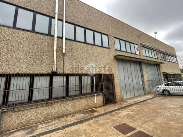 locale di sgombero in vendita a San Gillio