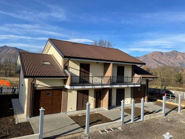 casa indipendente in vendita a San Gillio