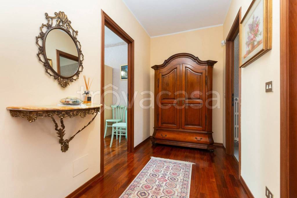 casa indipendente in vendita a San Gillio