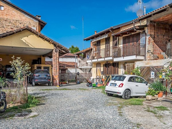 casa indipendente in vendita a San Gillio
