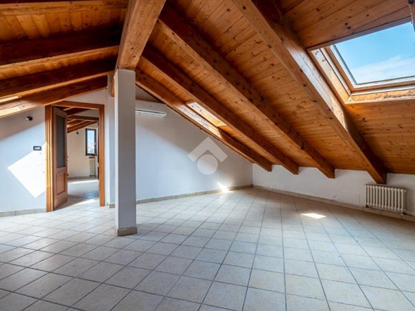 attico in vendita a San Gillio