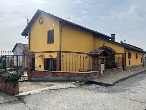 casa indipendente in vendita a San Gillio
