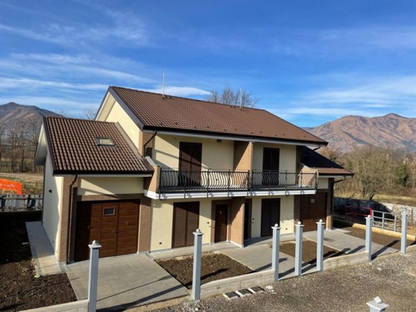 casa indipendente in vendita a San Gillio