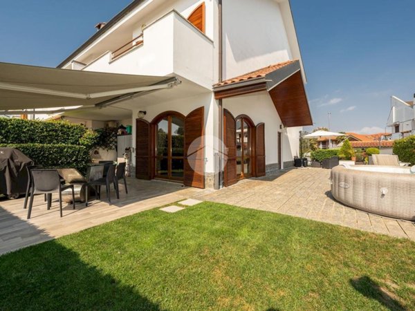 casa indipendente in vendita a San Gillio