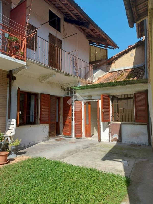 casa semindipendente in vendita a San Giorgio Canavese