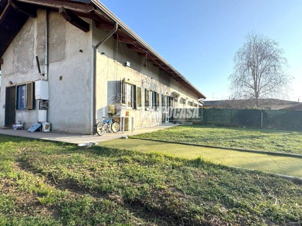 casa indipendente in vendita a San Giorgio Canavese