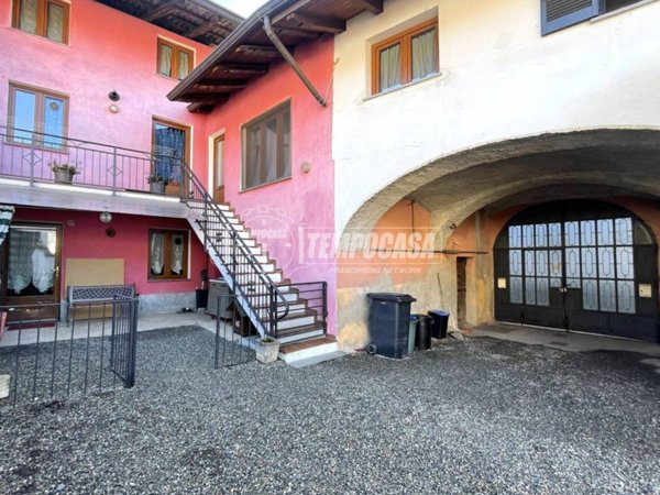 casa indipendente in vendita a San Giorgio Canavese