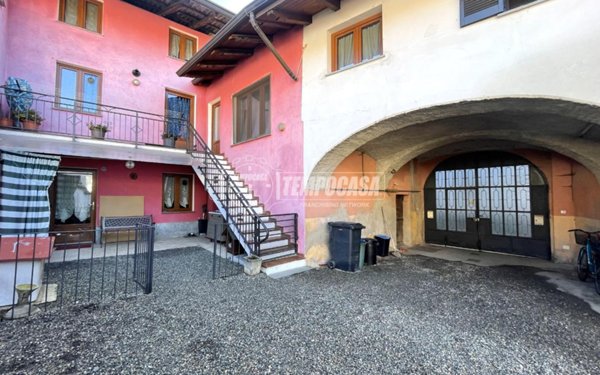 casa indipendente in vendita a San Giorgio Canavese