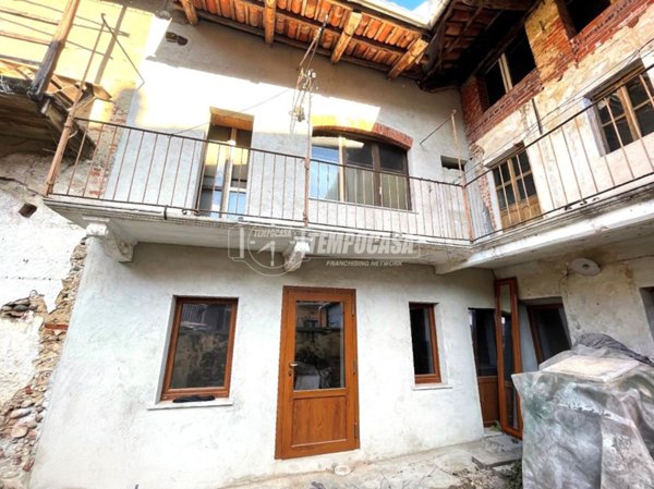 casa indipendente in vendita a San Giorgio Canavese