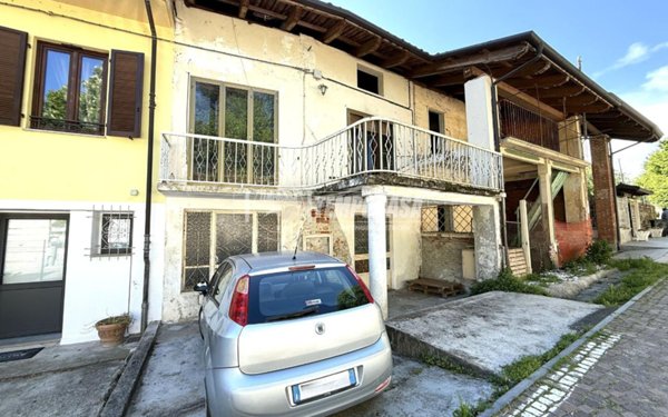 casa indipendente in vendita a San Giorgio Canavese