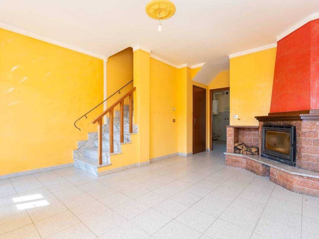 casa indipendente in vendita a San Giorgio Canavese