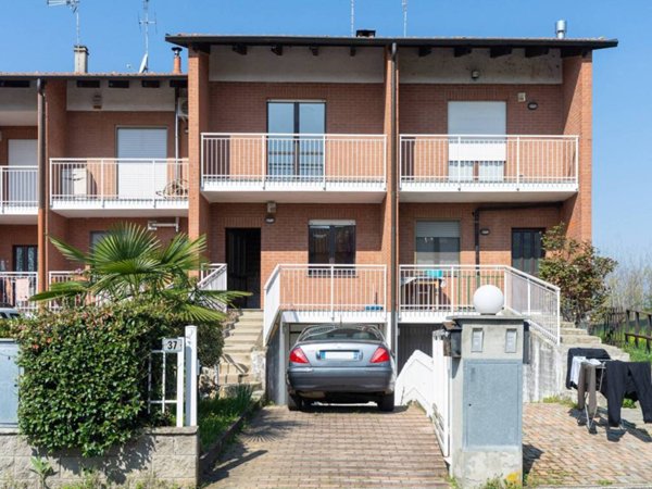 casa indipendente in vendita a San Giorgio Canavese