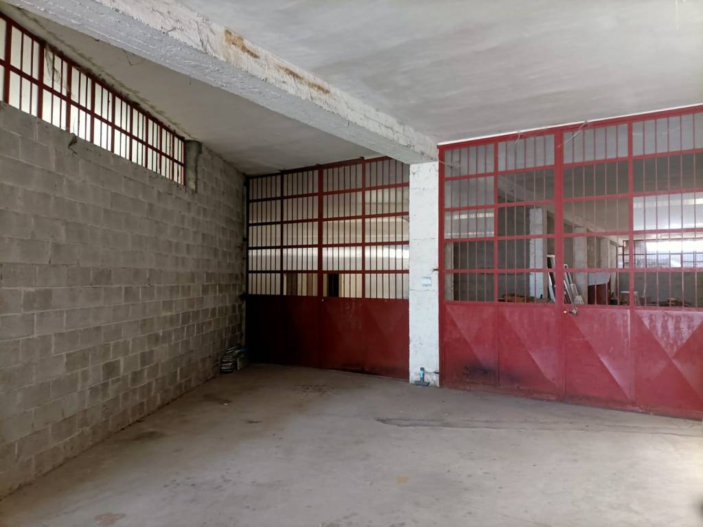 locale commerciale in vendita a San Giorgio Canavese