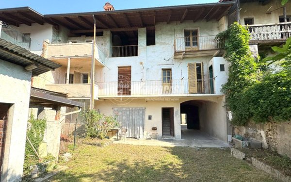 casa indipendente in vendita a San Giorgio Canavese